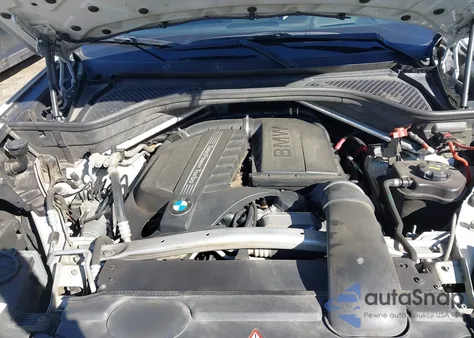 2015 BMW X5 xDrive35I z USA, uszkodzony, nr VIN 5UXKR0C51F0P09291